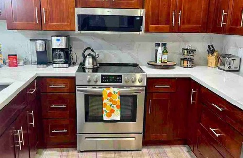 Riverside House | Stylish Tempe Home Walk to ASU - Outdoor Space