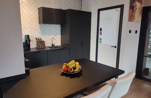 Nieuw-West Apartment | Stylish Top Floor Apartment