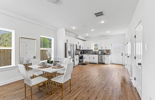 Northside Apartment | stylish townhouse