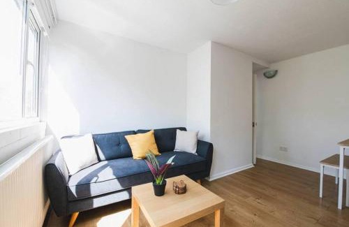 Tottenham Green Apartment | Stylish & Tranquil Flat with Excellent Connections