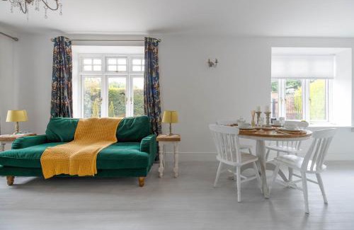 Nantwich Apartment | Stylish two bedroom apartment near Rookery Hall