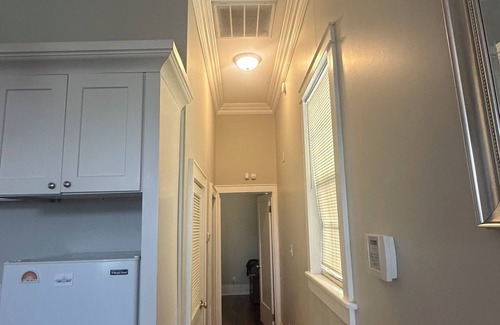 Faubourg Lafayette House | Stylish Uptown Duplex 1/1 - Walkable Uptown Gem Near Dining & Bars