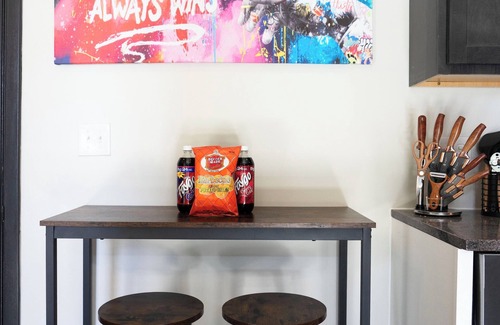 New Center Detroit Apartment | Stylish Urban Art Loft Downtown Detroit with WiFi and Free Parking