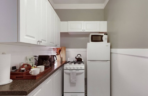 Broadway Apartment | Stylish urban getaway with rooftop views.