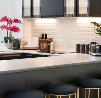 Adelaide Central Business District Apartment | Stylish Urban Retreat on Eden