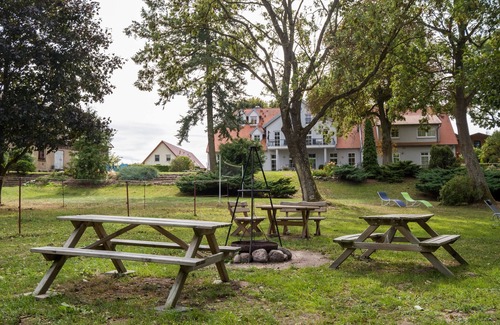 Muritz House | Stylish vacation apartment in a manor house on Lake Plau