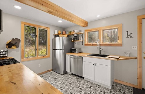 Wilmington House | Stylish Vermont Home w/Hot Tub!