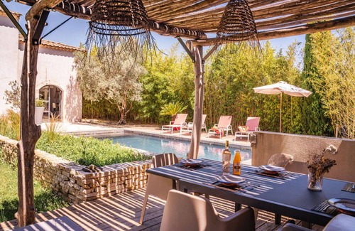 Hopitaux-Facultes Villa | Stylish villa with pool in private domain, walking distance to the shops and public transport