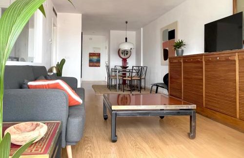 Alboraya Apartment | Stylish well-connected beachfront flat