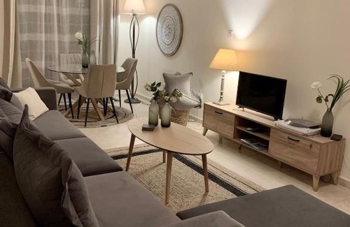 Acropolis Apartment | Stylish Well-Equipped 2-bed flat in Nicosia Centre