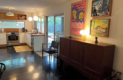 West Congress House | Stylish WEST CONGRESS home, Large yard, 2 Bedroom, work space, 31 DAY MINIMUM
