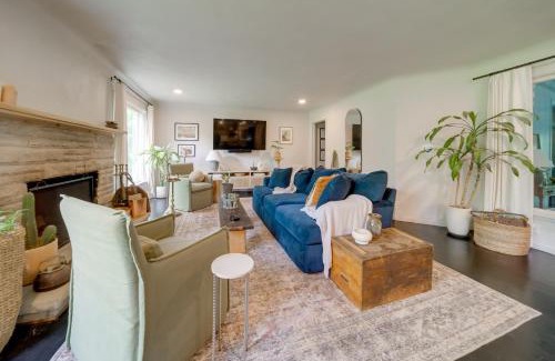 Willoughby House | Stylish Willoughby Hills Retreat with Fireplace!