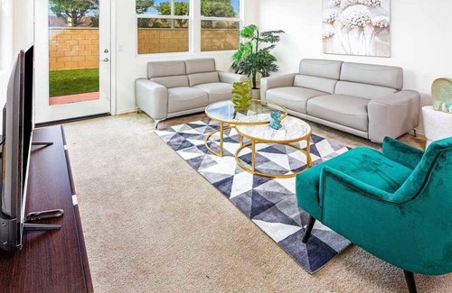 Rialto House | Stylish Woodcrest Castle