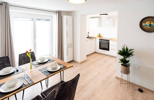 Waltenhofen Apartment | Stylishly furnished vacation apartment "Am Illerradweg" with garden
