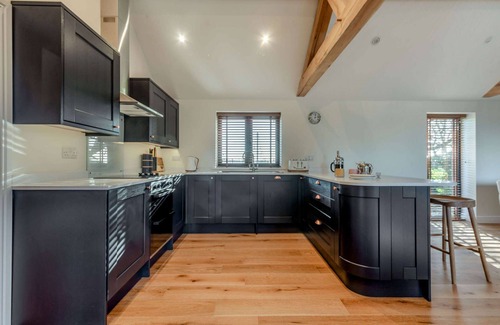 Churchill Cottage | Stylishly presented holiday barn in the Cotswolds - Corner House Barn