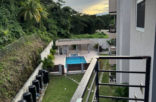 Norbrook Apartment | Stylist Hideaway with Modern Living plus Poolside Relaxation.