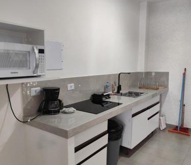 Praia de Leste Hotel | Suíte 24 família Praia de Leste