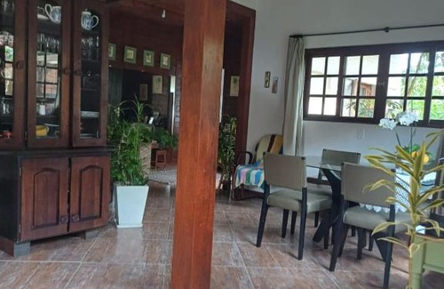 Rio Vermelho Sul House | Suíte Ampla em Casa Familiar com acesso a Lagoa