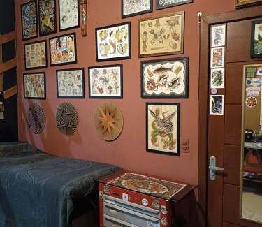 Rio Vermelho Sul House | Suíte Artística Perto da Praia