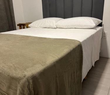 Velha House | Suíte com BWC PRIVATIVO Com AR Ao Lado da Vila Germânica Oktoberfest