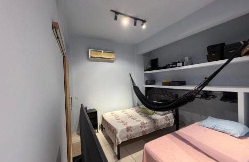 Santarem House | Suíte com Copa e Sala de Reunião