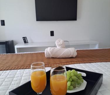 Jacarepagua House | Suíte com varanda e piscina na Barra da Tijuca - RJ