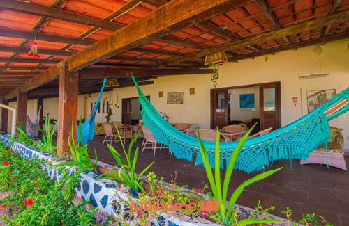 Itapua House | Suíte em Itapuã perto da praia e do Farol