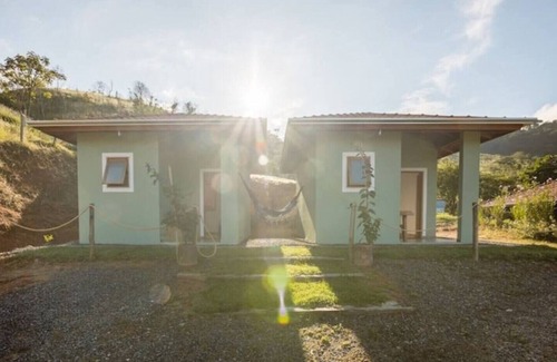 Monteiro Lobato Ski Chalet | Suíte Para Pernoite em Meio a Zona Rural de Monteiro Lobato - Desconecte-se