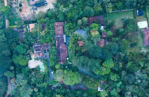 Embu das Artes House | Suíte Toledo
