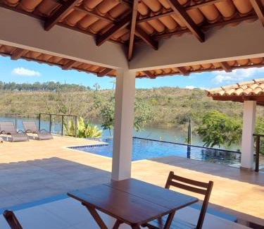 Capitolio House | Suítes Canaã