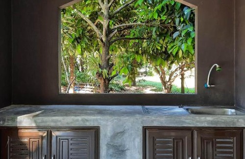 Khlung Bed & Breakfast | Suan Rom Mai Chanthaburi สวนร่มไม้ จันทบุรี