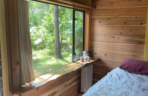 Taupo Bay Apartment | Sub-Tropical Paradise Retreat Glamping, Infra-Red Sauna, Taupo Bay
