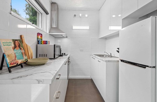 Parkville Apartment | Sublime 1-Bed Apartment by Royal Park