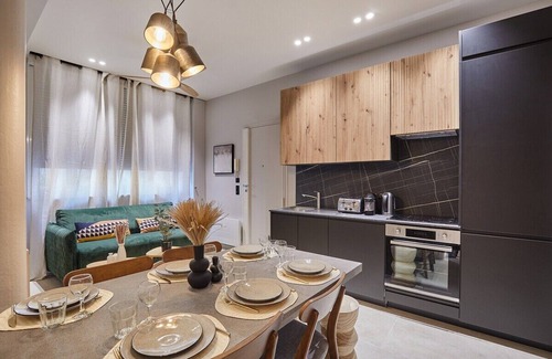 Epinettes Apartment | Sublime 2 bedroom flat Batignolles Montmartre