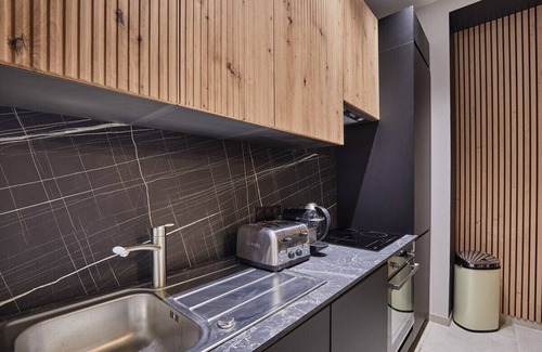 Epinettes Apartment | Sublime 2 bedroom flat Batignolles Montmartre