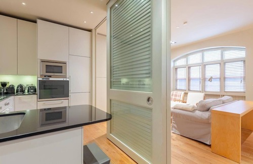 Knightsbridge and Belgravia Apartment | Sublime 4BD House behind V&A, South Kensington