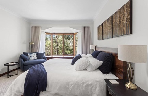 Leura House | Sublime Mountains Escape - Luxury and Serenity