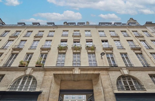 Paris City Center Apartment | Sublime new Apartment Louvre Palais-Royal
