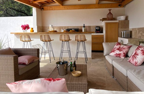 Ajaccio Villa | Sublime villa located in Ajaccio, walking distance to the beach, 7 suites, swimming pool, pétanque court.