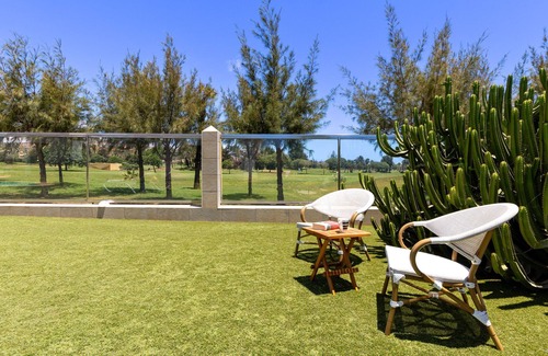 Caleta de Fuste Villa | Substantial Villa for 6/8 people with outdoor covered terrace, pool and gardens
