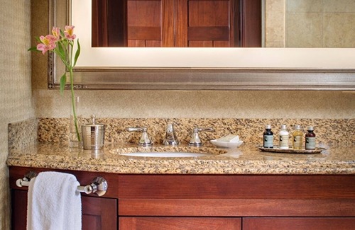 Torrey Pines Hotel | Suburban Charm! Golf Course View, Pet-friendly, Full-service Spa, Outdoor Pool!
