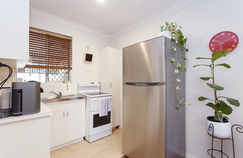 Yokine Apartment | Suburban Escape - close to Perth CBD