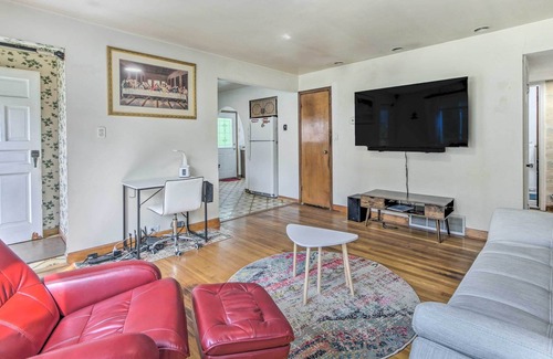 Mayfield Heights House | Suburban Home ~ 20 Mi to Downtown Cleveland!