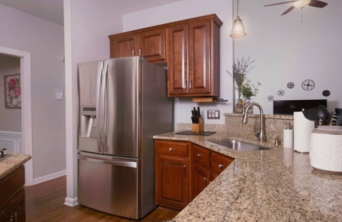 Charlotte Apartment | Suburban Sanctuary Retreat