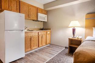 Grand Island Hotel | Suburban Studios I-80 Grand Island