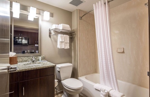 Midland Hotel | Suburban Studios Midland I-20