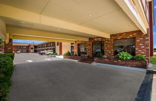 Millville Hotel | Suburban Studios Millville