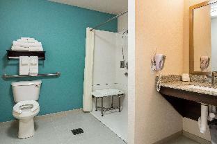 Monaca Hotel | Suburban Studios Monaca - Pittsburgh