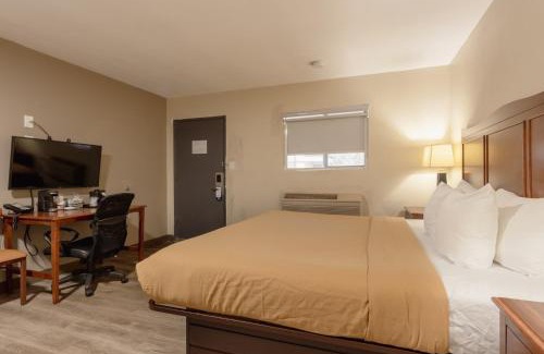 Cortez Hotel | Suburban Studios near Mesa Verde
