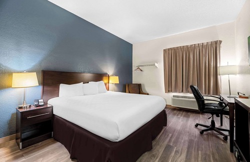 Ocoee Hotel | Suburban Studios Orlando - Ocoee/Winter Garden